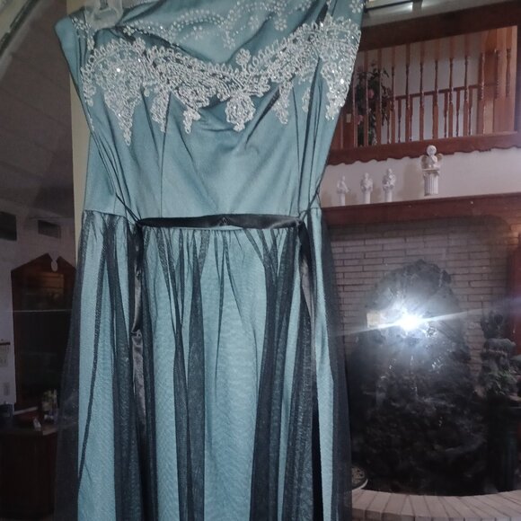 Teeze Me Women's Strapless Dress Medium Beads & Sequins Lace - Picture 1 of 5